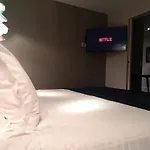 Hotel Le Cinq Hyper - Centre
