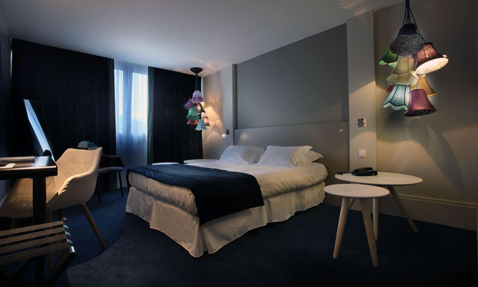 Hotel Le Cinq Hyper - Centre Chambery
